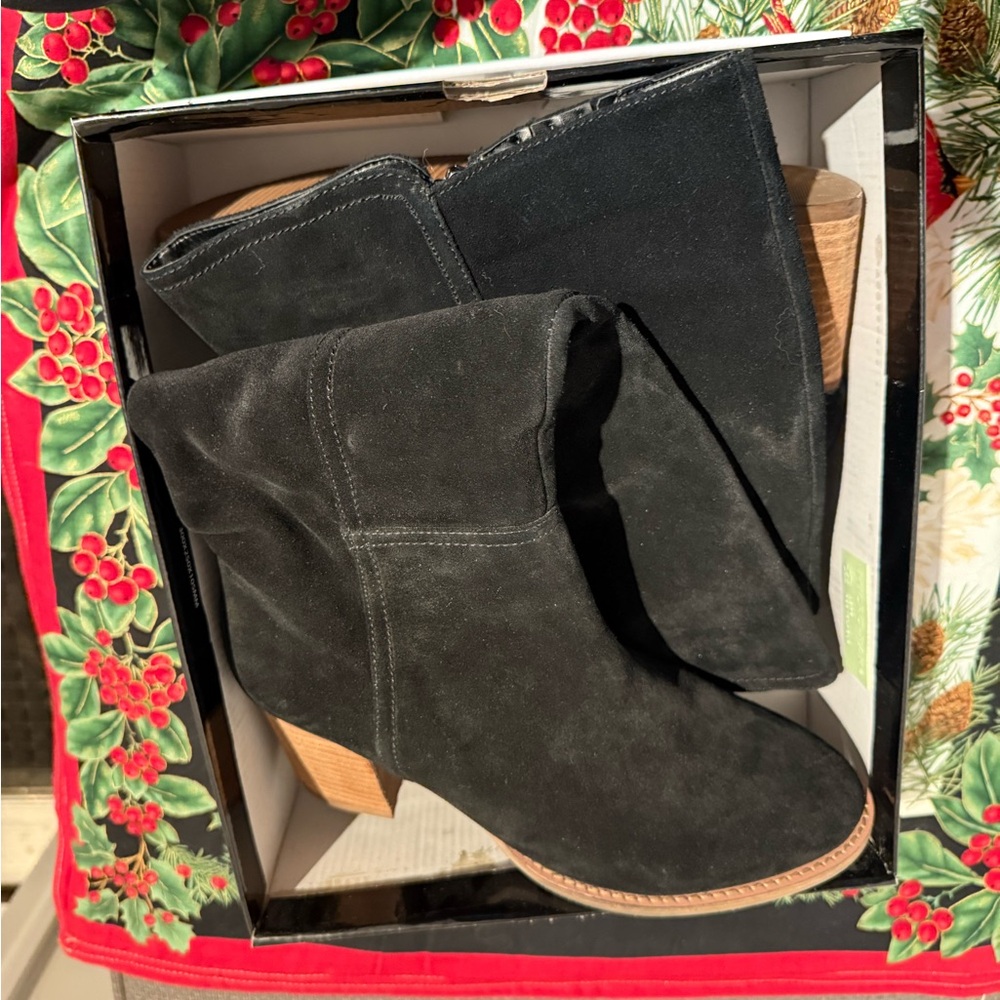 Blondo Black Suede Heeled Boots